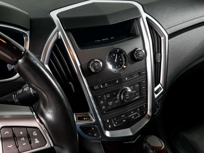 Cadillac SRX 3.0 AT AWD (271 л. с.)