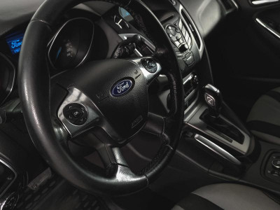 Ford Focus 1.6 PowerShift (105 л. с.)