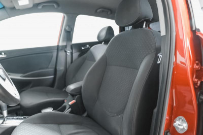 Hyundai Solaris 1.6 AT (123 л. с.)