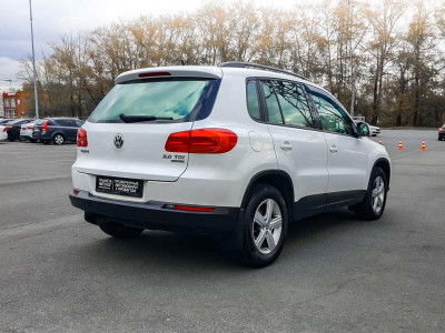 Volkswagen Tiguan 2.0d AT (140 л.с.) 4WD