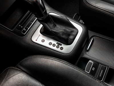 Volkswagen Tiguan 2.0d AT (140 л.с.) 4WD