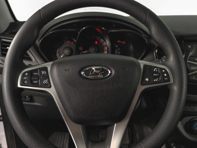LADA Vesta SW 1.6 MT (106 л.с.)