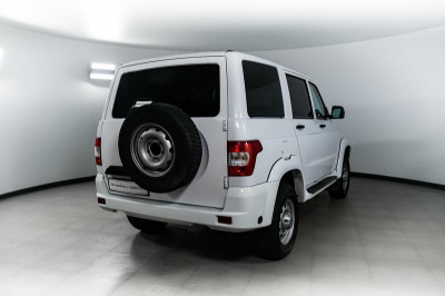 УАЗ Patriot 2.7 MT (134,6 л. с.)