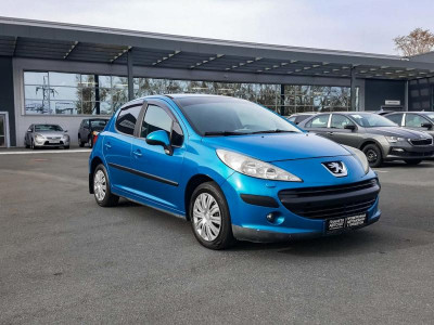 Peugeot 207 1.4 MT (90 л.с.)