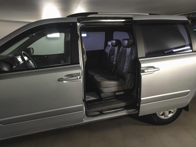 Kia Carnival 2.7 AT (189 л.с.)