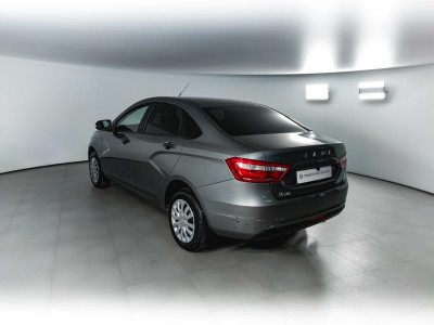 LADA Vesta 1.6 MT (106 л. с.)