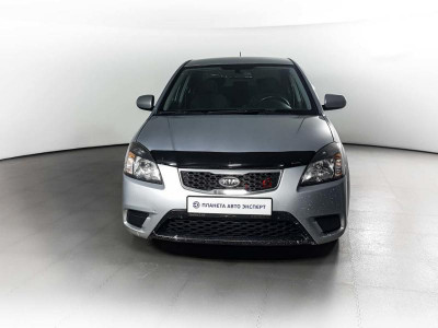 Kia Rio 1.4 MT (97 л. с.)