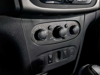 Renault Новый Sandero 1.6 AT (102 л.с.)