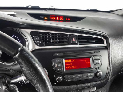 Kia ceed SW 1.6 AT (130 л. с.)