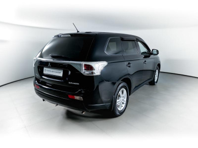 Mitsubishi Outlander 2.0 CVT (146 л. с.)