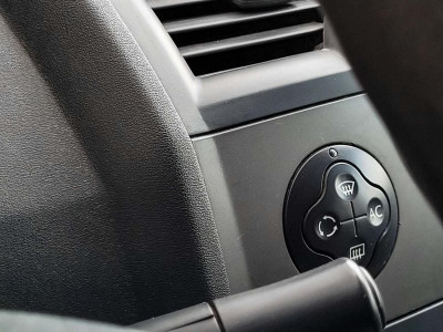 Renault Megane 1.6 MT (113 л. с.)