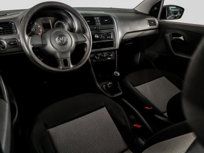 Volkswagen Polo 1.6 MT (105 л. с.)