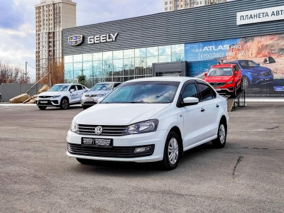 Volkswagen Polo 1.6 MT (105 л. с.)