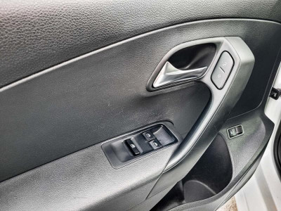 Volkswagen Polo 1.6 MT (105 л. с.)